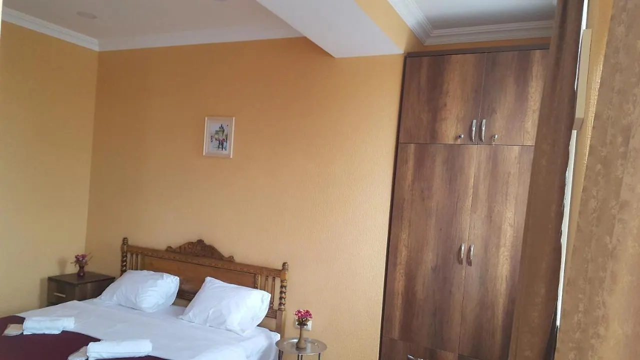 Fantaflat Old Tbilisi Apartment